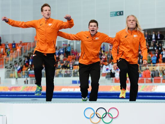 2014 Winter Olympics. Speed skating. Men. Team pursuit. Finals
