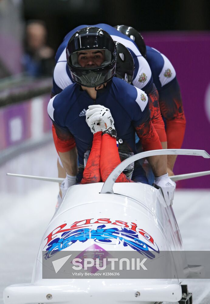2014 Winter Olympics. Bobsleigh. Four-man. Day One