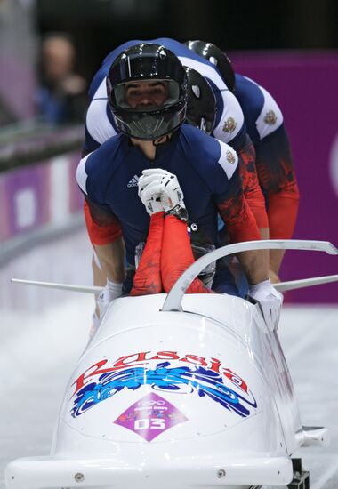 2014 Winter Olympics. Bobsleigh. Four-man. Day One