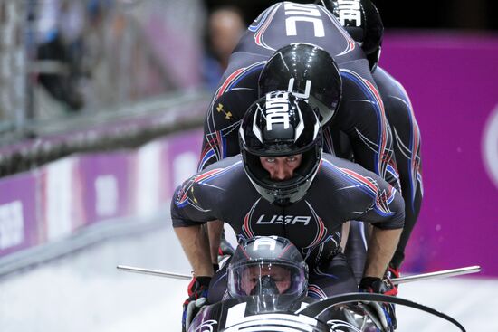 2014 Winter Olympics. Bobsleigh. Four-man. Day One