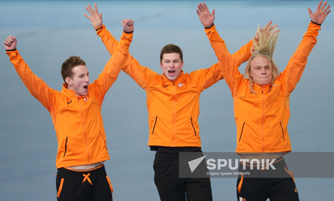 2014 Winter Olympics. Men's speed skating. Team pursuit. Preliminary rounds.