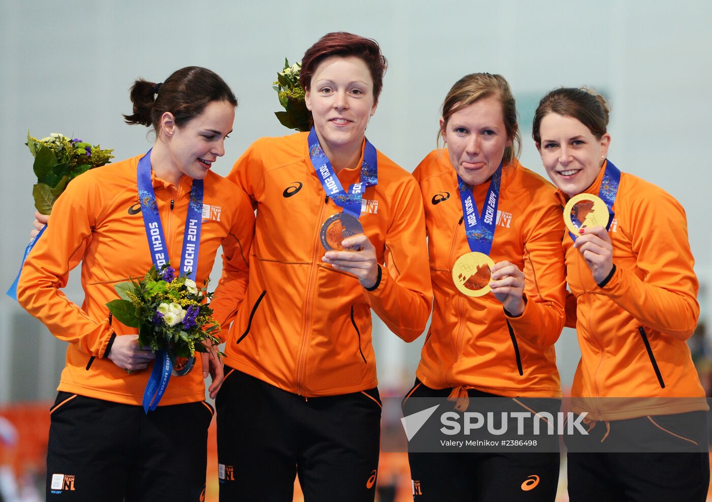 2014 Winter Olympics. Speed skating. Women. Team pursuit. Finals