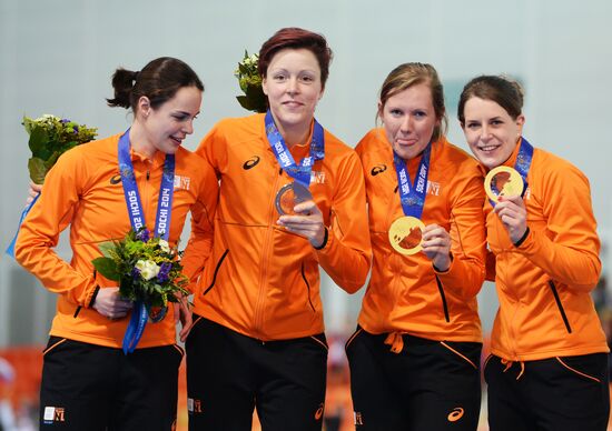 2014 Winter Olympics. Speed skating. Women. Team pursuit. Finals