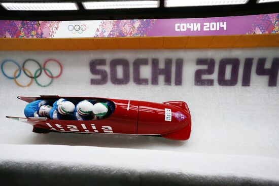 2014 Winter Olympics. Bobsleigh. Four-man. Day One