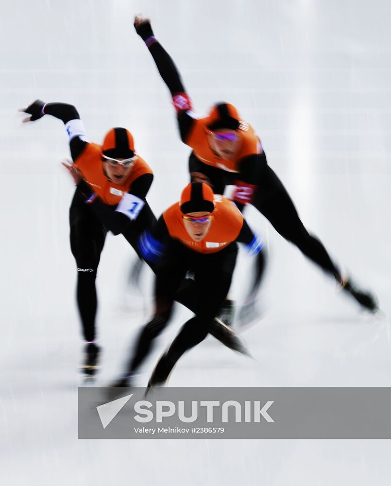 2014 Winter Olympics. Speed skating. Women. Team pursuit. Finals
