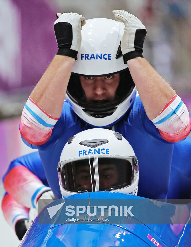 2014 Winter Olympics. Bobsleigh. Four-man. Day One