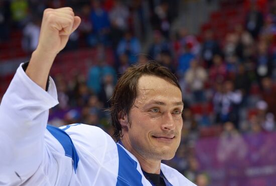 2014 Winter Olympics. Ice hockey. Men. Bronze medal match