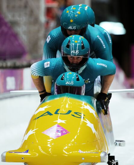2014 Winter Olympics. Bobsleigh. Four-man. Day One
