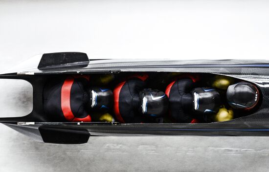 2014 Winter Olympics. Bobsleigh. Four-man. Day One