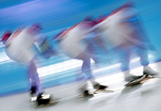 2014 Winter Olympics. Speed skating. Women. Team pursuit. Finals