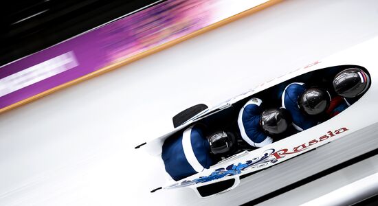 2014 Winter Olympics. Bobsleigh. Four-man. Day One