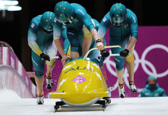 2014 Winter Olympics. Bobsleigh. Four-man. Day One