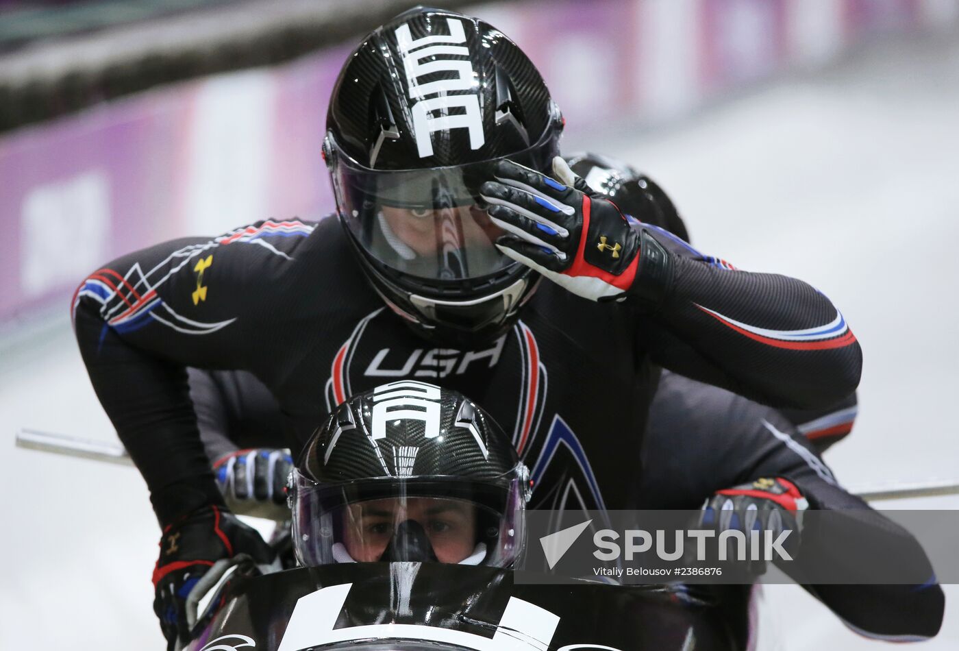 2014 Winter Olympics. Bobsleigh. Four-man. Day One