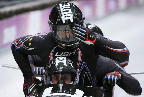 2014 Winter Olympics. Bobsleigh. Four-man. Day One