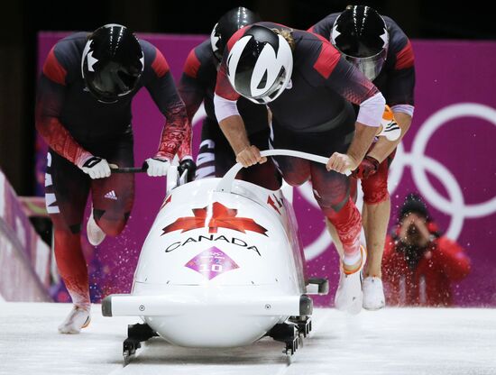 2014 Winter Olympics. Bobsleigh. Four-man. Day One