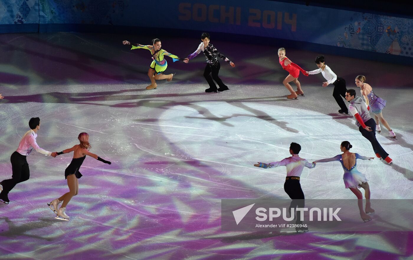 2014 Winter Olympics. Figure skating. Exhibition gala