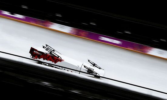 2014 Winter Olympics. Bobsleigh. Four-man. Day One