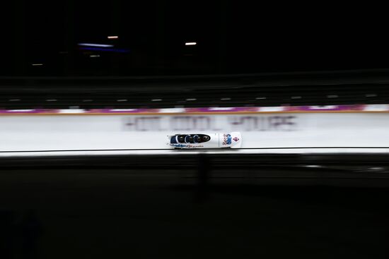 2014 Winter Olympics. Bobsleigh. Four-man. Day One