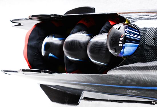 2014 Winter Olympics. Bobsleigh. Four-man. Day One