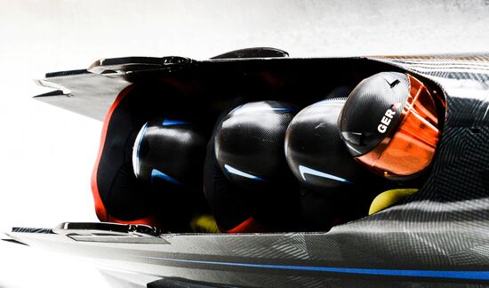 2014 Winter Olympics. Bobsleigh. Four-man. Day One