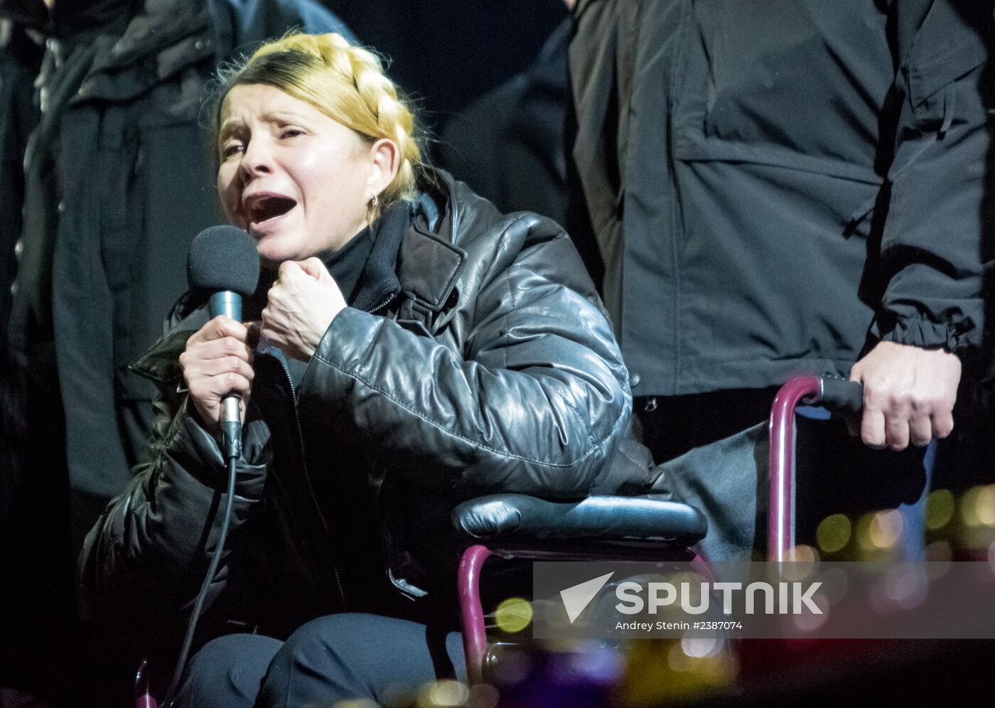 Yulia Tymoshenko arrives in Kiev