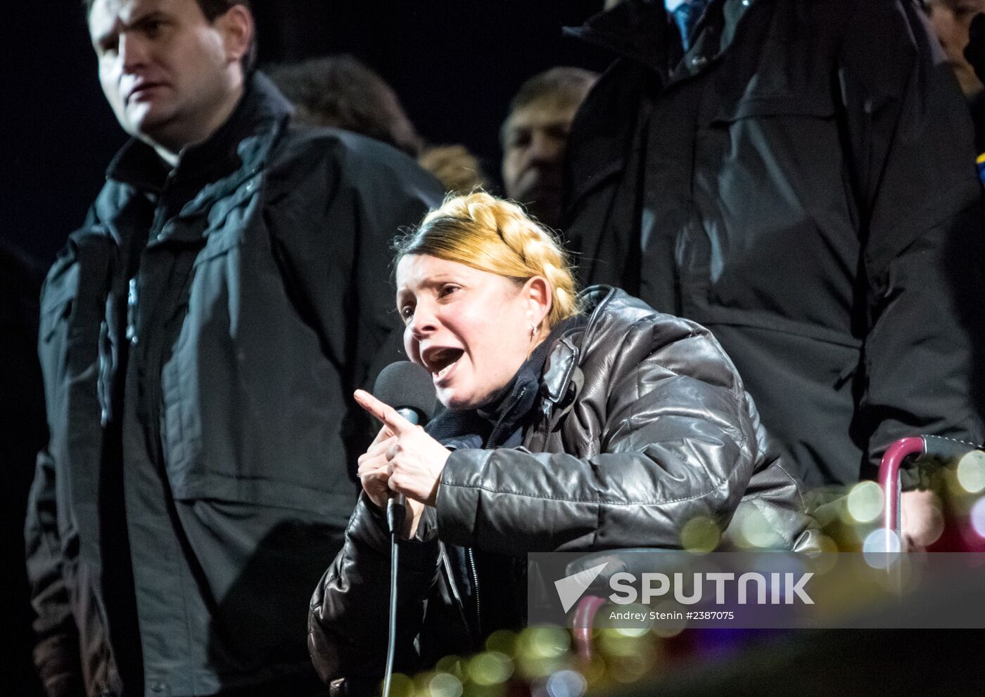 Yulia Tymoshenko arrives in Kiev