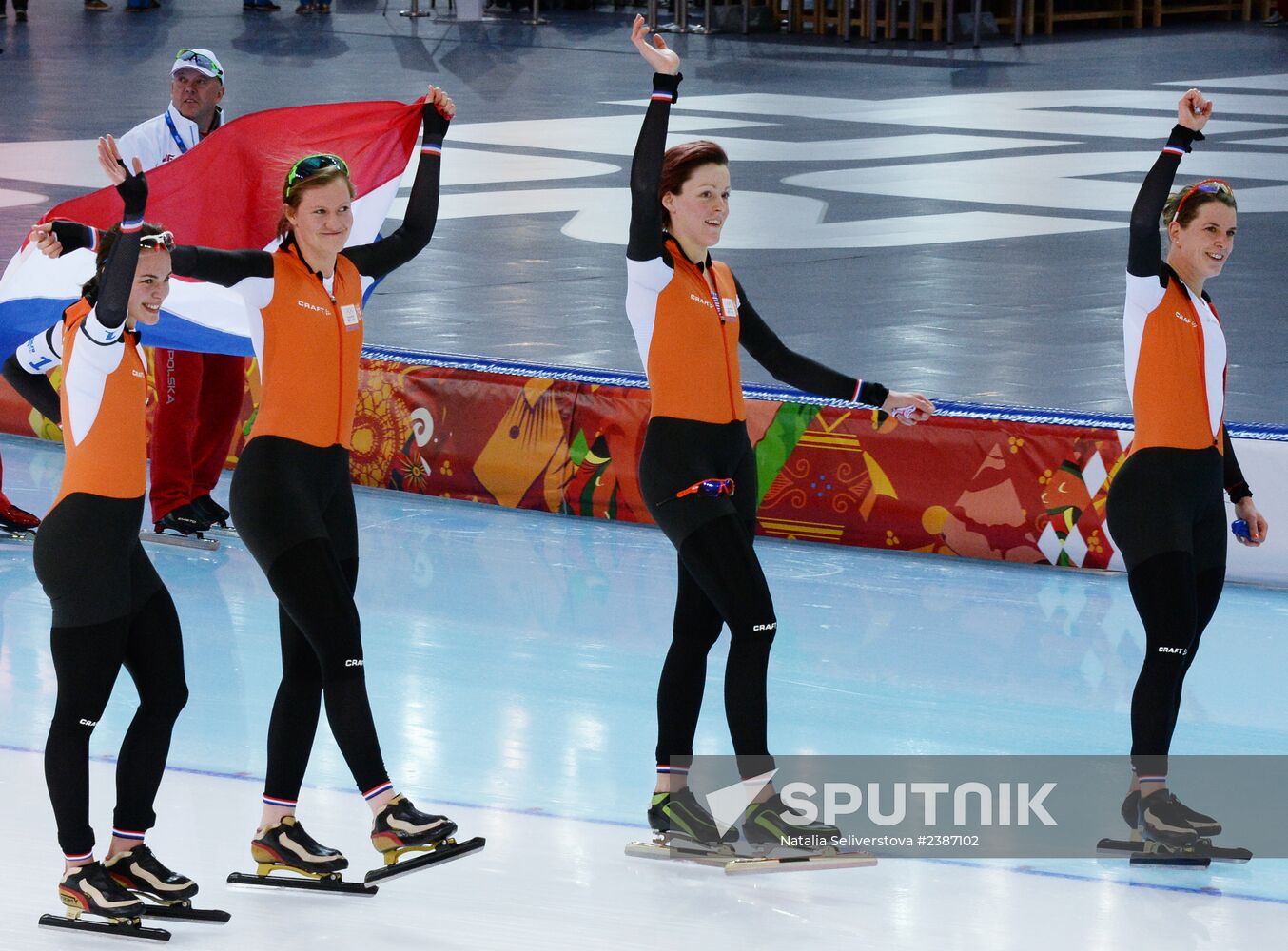 2014 Winter Olympics. Speed skating. Women. Team pursuit. Finals