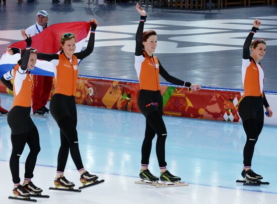 2014 Winter Olympics. Speed skating. Women. Team pursuit. Finals