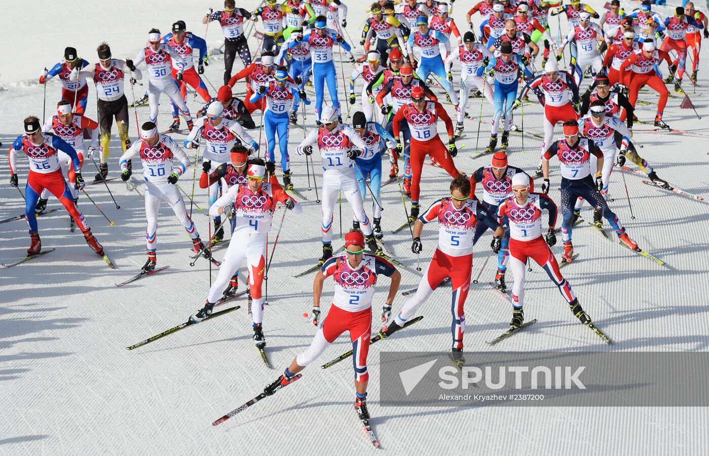 2014 Winter Olympics. Cross-country skiing. Men. Mass start race