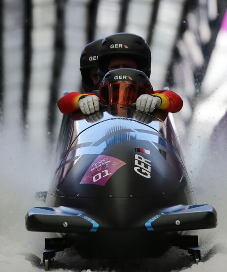 2014 Winter Olympics. Bobsleigh. Four-man. Day Two