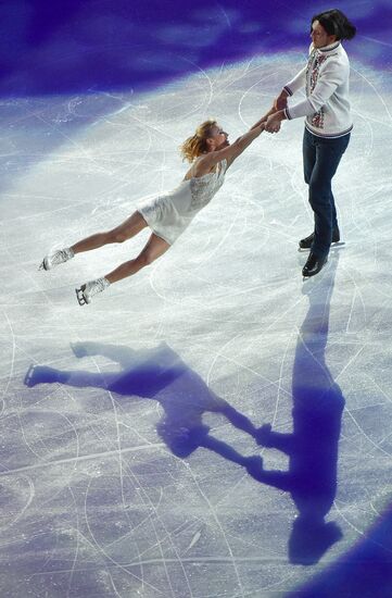 2014 Winter Olympics. Figure skating. Exhibition gala