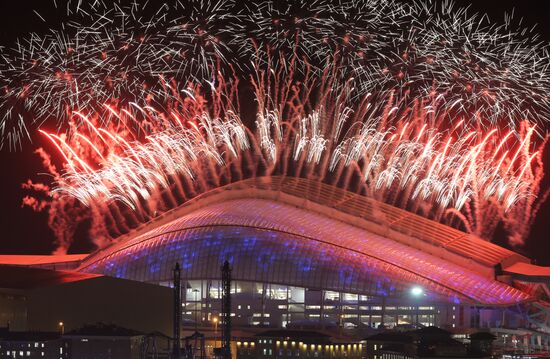 2014 Winter Olympics. Closing ceremony