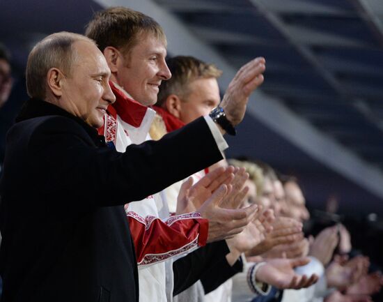 Vladimir Putin and Dmitry Medvedev attend closing ceremony of XXII Olympic Winter Games in Sochi