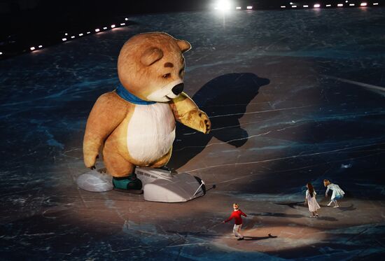 2014 Winter Olympics. Closing ceremony