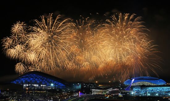 2014 Winter Olympics. Closing ceremony