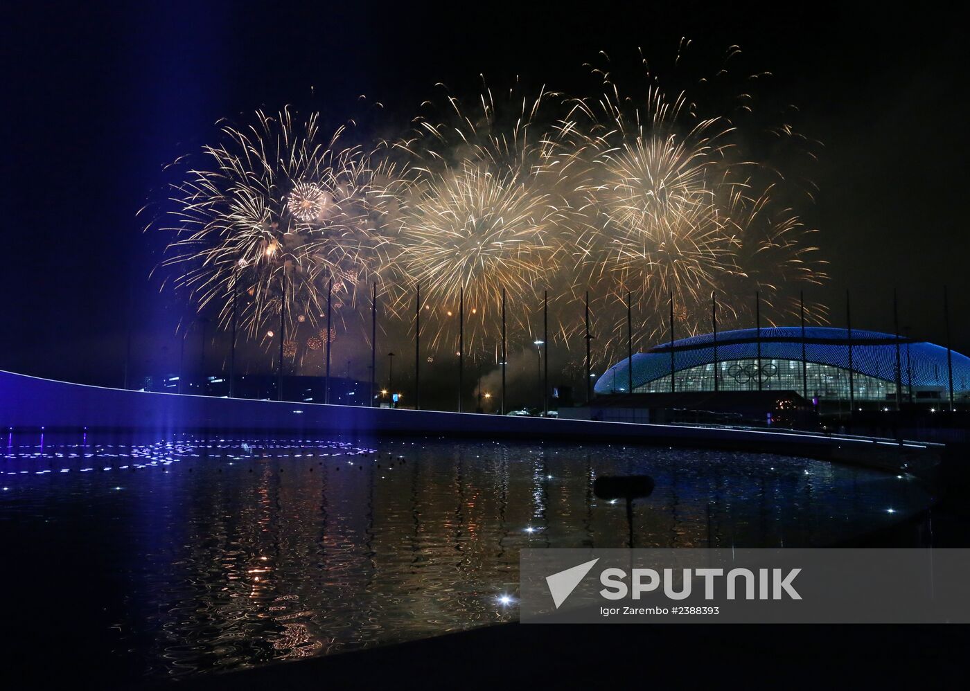 2014 Winter Olympics. Closing ceremony