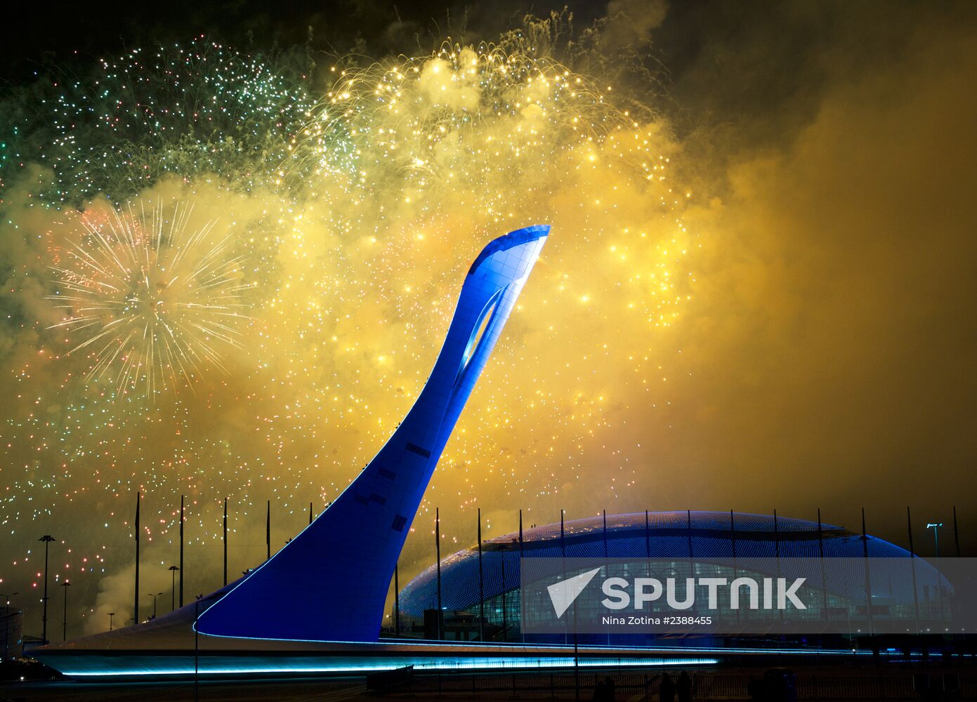 2014 Winter Olympics. Closing ceremony
