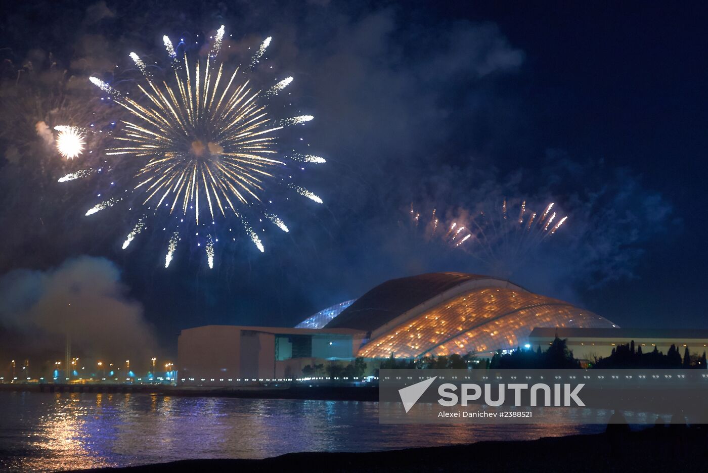 2014 Winter Olympics. Closing ceremony