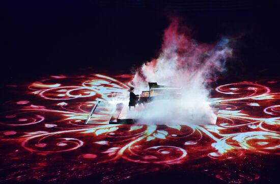 2014 Winter Olympics. Closing ceremony