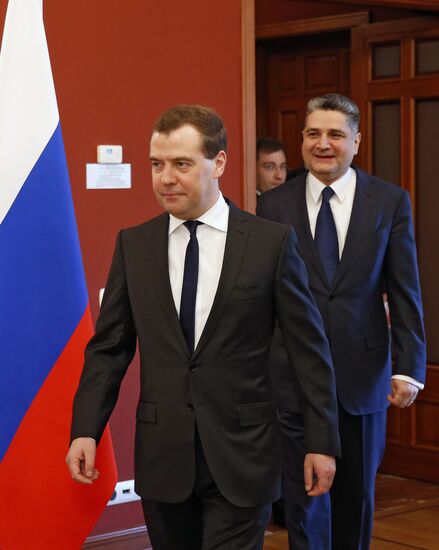 Dmitry Medvedev meets with Tigran Sargsyan