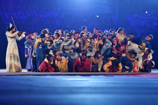 2014 Winter Olympics. Closing ceremony