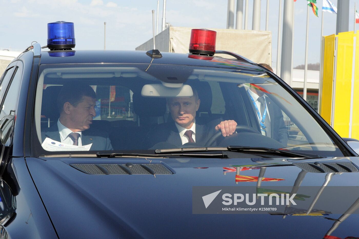 Vladimir Putin takes part in foundation of Alley of Winners at Sochi Olympic Park