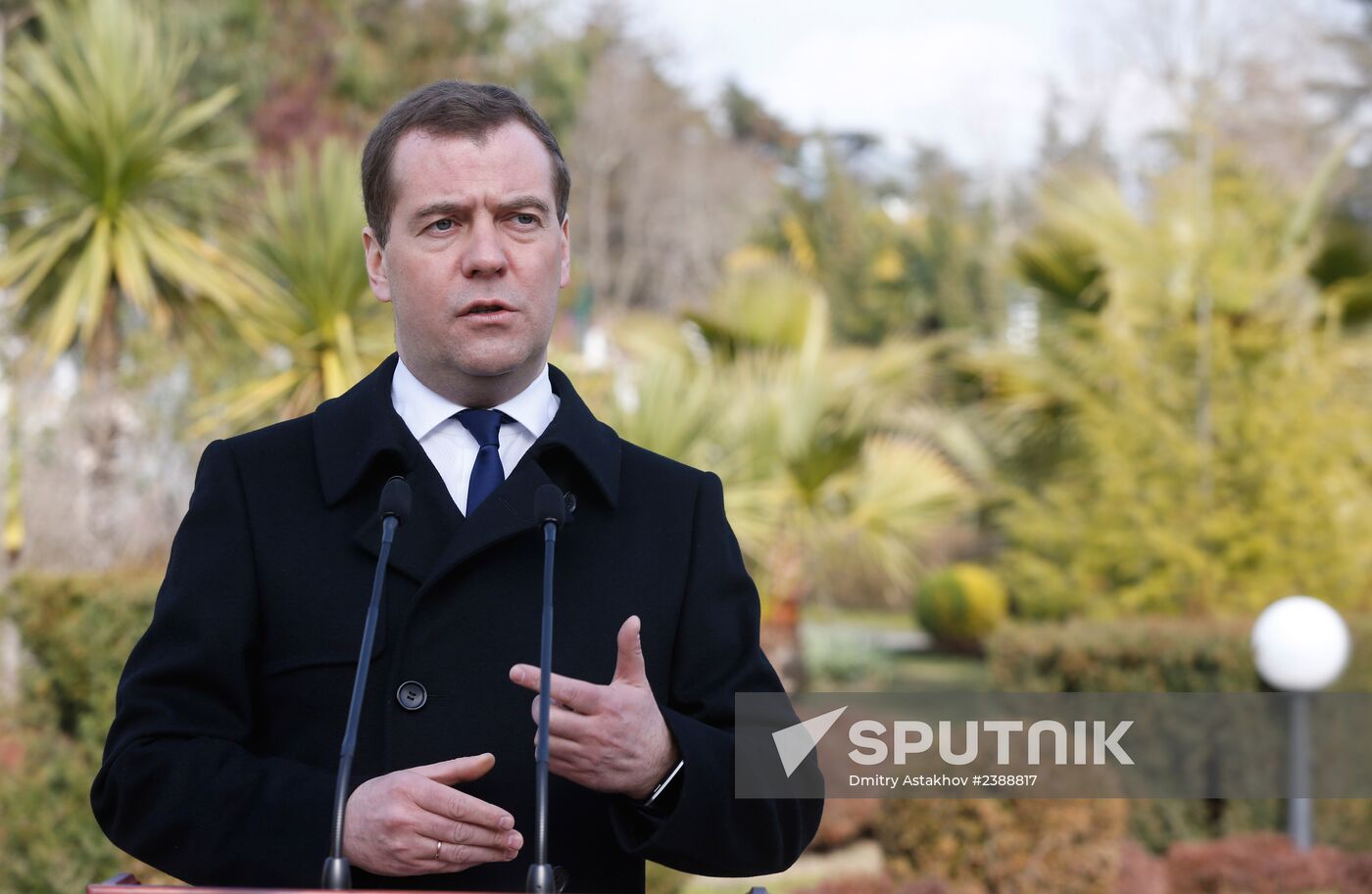 Dmitry Medvedev holds working meeting with Tigran Sargsyan