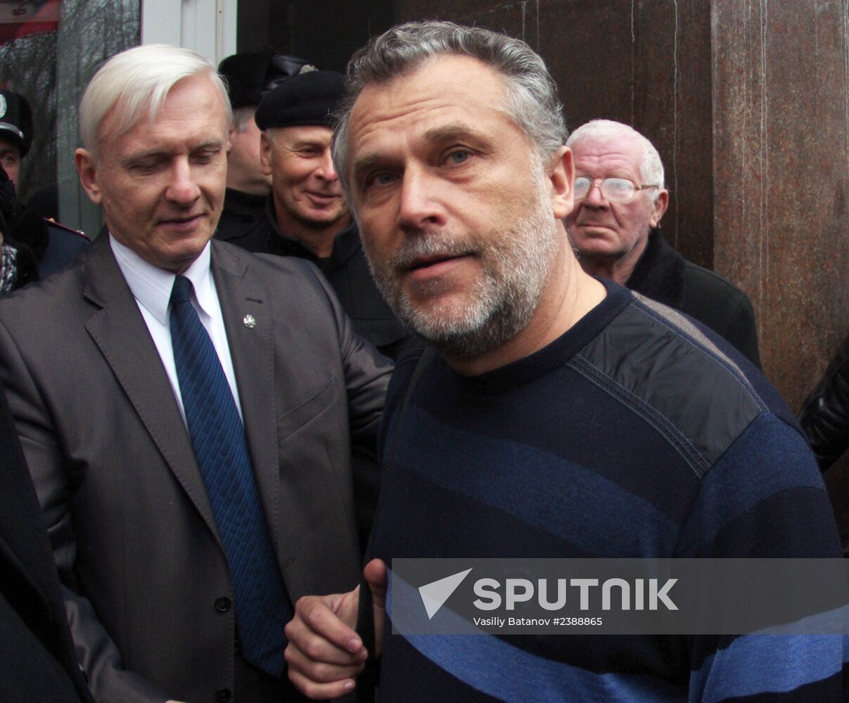 Rally outside Sevastopol city administration