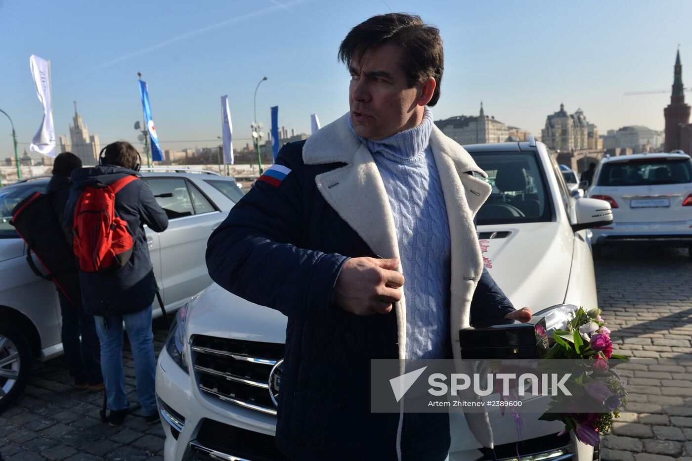 Sochi Olympics medalists awarded automobiles