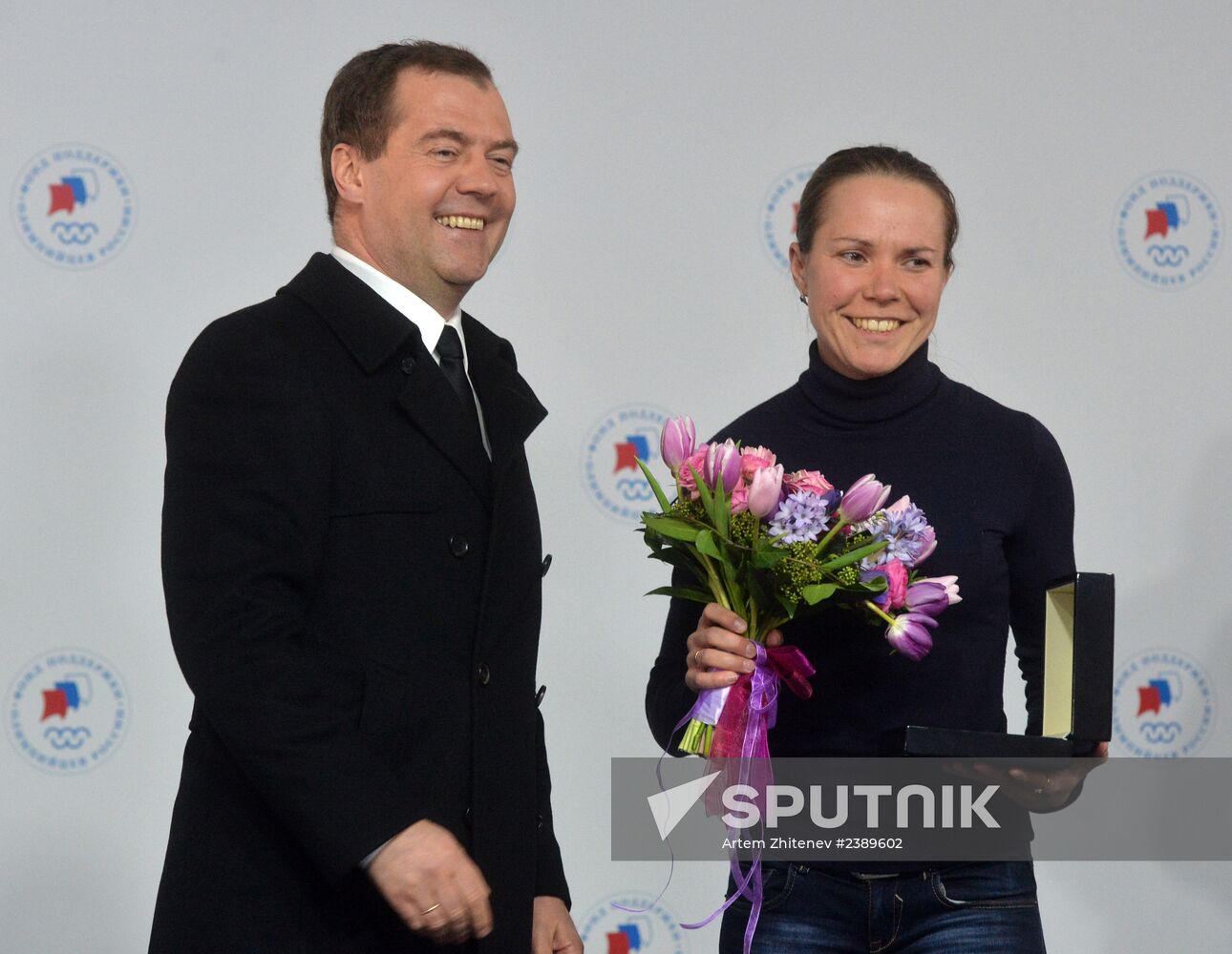 Dmitry Medvedev congratulates Sochi Olympic prize-winners