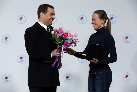 Dmitry Medvedev congratulates Sochi Olympic prize-winners
