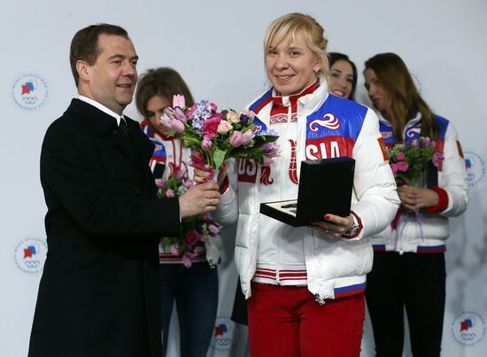 Dmitry Medvedev congratulates Sochi Olympic prize-winners