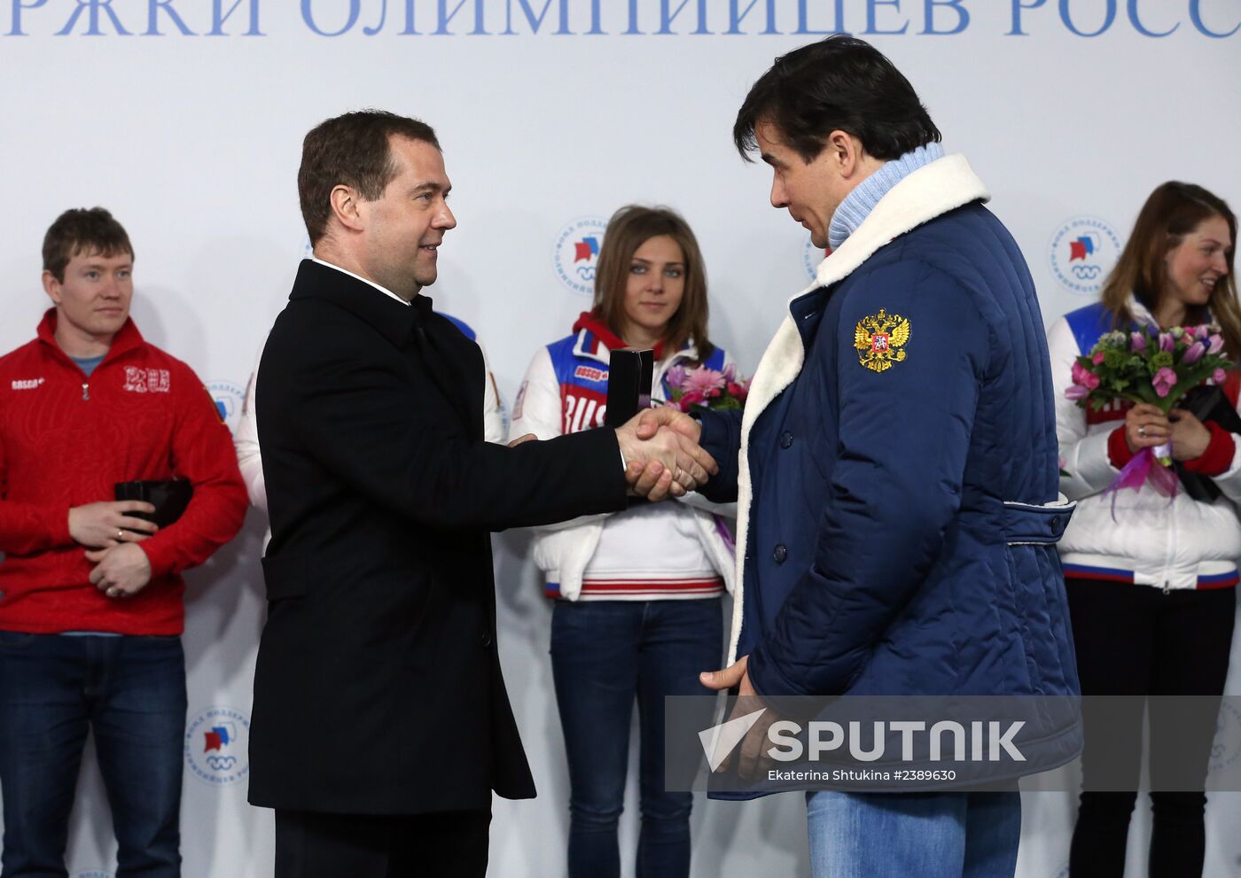 Dmitry Medvedev congratulates Sochi Olympic prize-winners