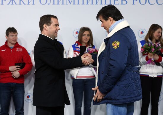 Dmitry Medvedev congratulates Sochi Olympic prize-winners